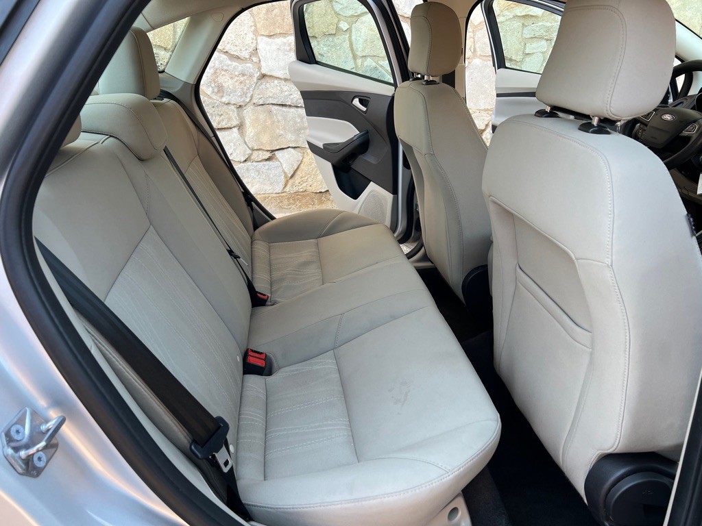 2018 Ford Focus Image 15