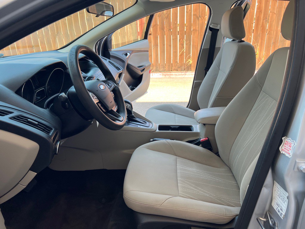 2018 Ford Focus Image 18