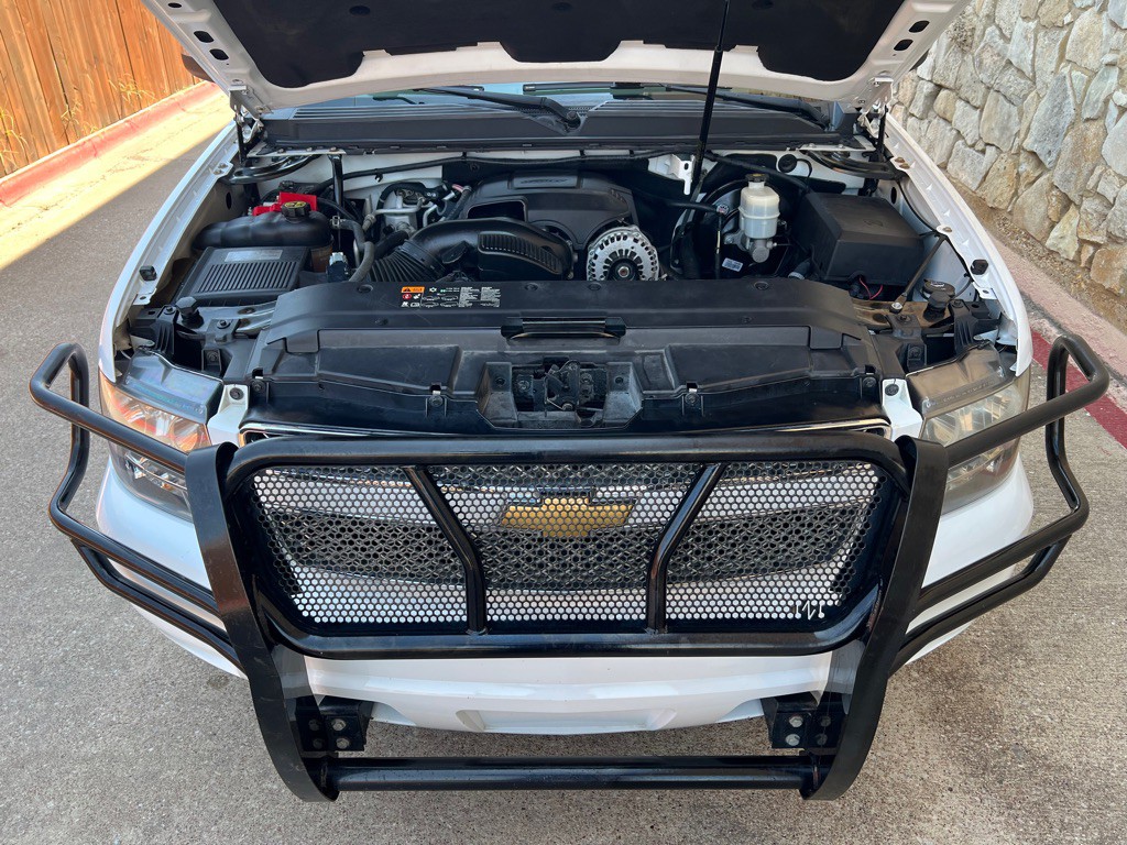 2012 Chevrolet Suburban Image 25