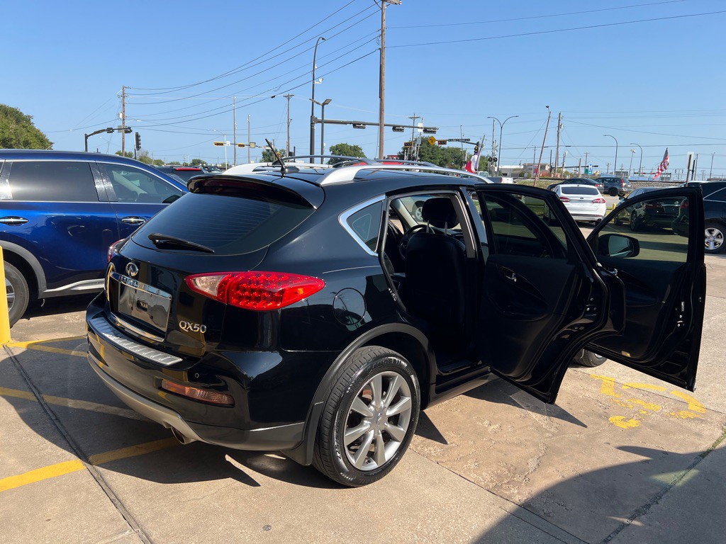 2017 INFINITI QX50 Image 11