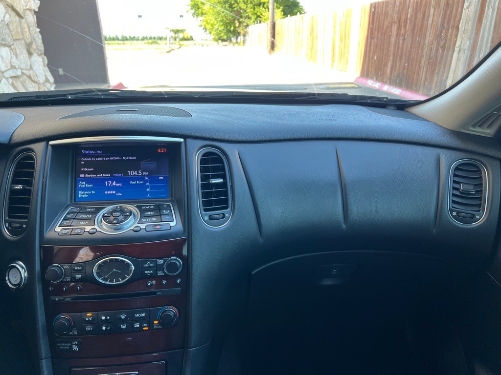 2017 INFINITI QX50 Image 22