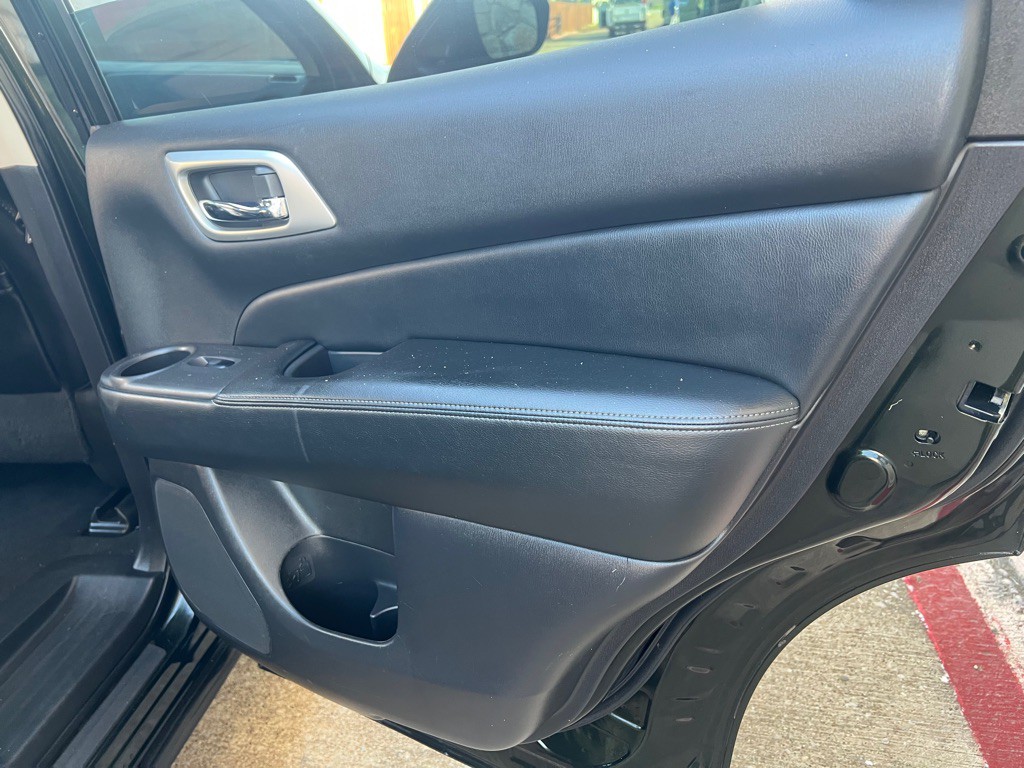 2020 Nissan Pathfinder Image 20