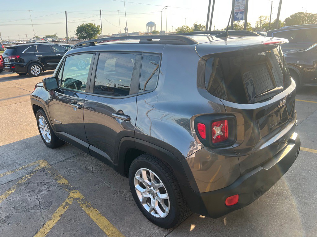 2018 Jeep Renegade Image 4