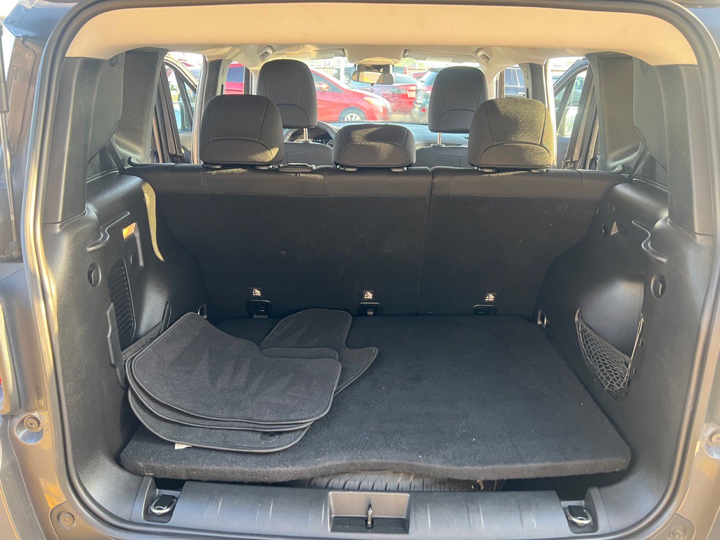 2018 Jeep Renegade Image 11
