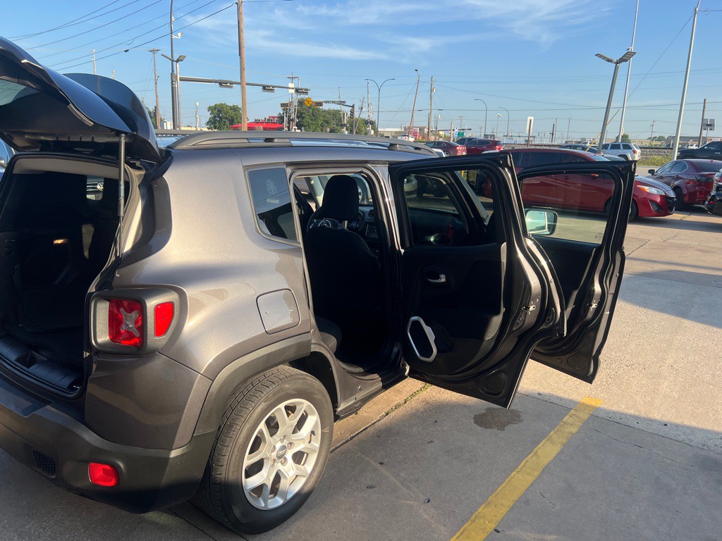 2018 Jeep Renegade Image 12