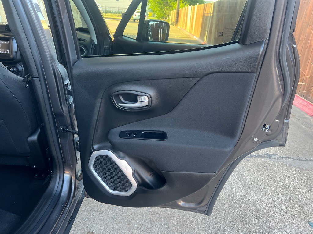 2018 Jeep Renegade Image 22