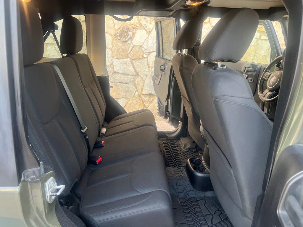 2015 Jeep Wrangler Unlimited Image 13