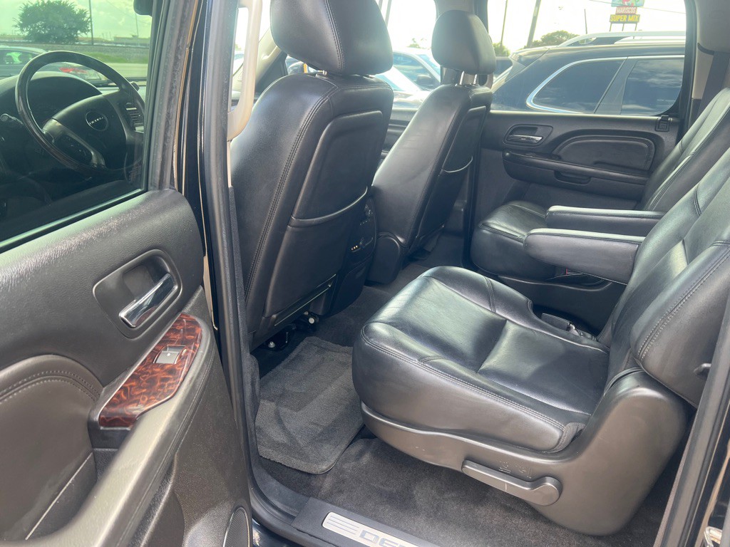 2011 GMC Yukon Image 19