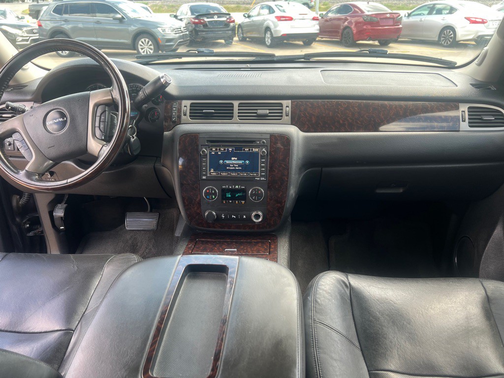 2011 GMC Yukon Image 25