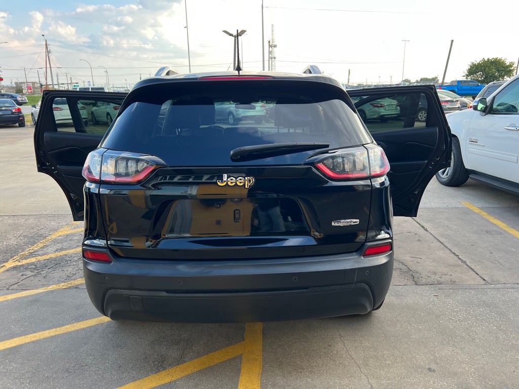 2020 Jeep Cherokee Image 11