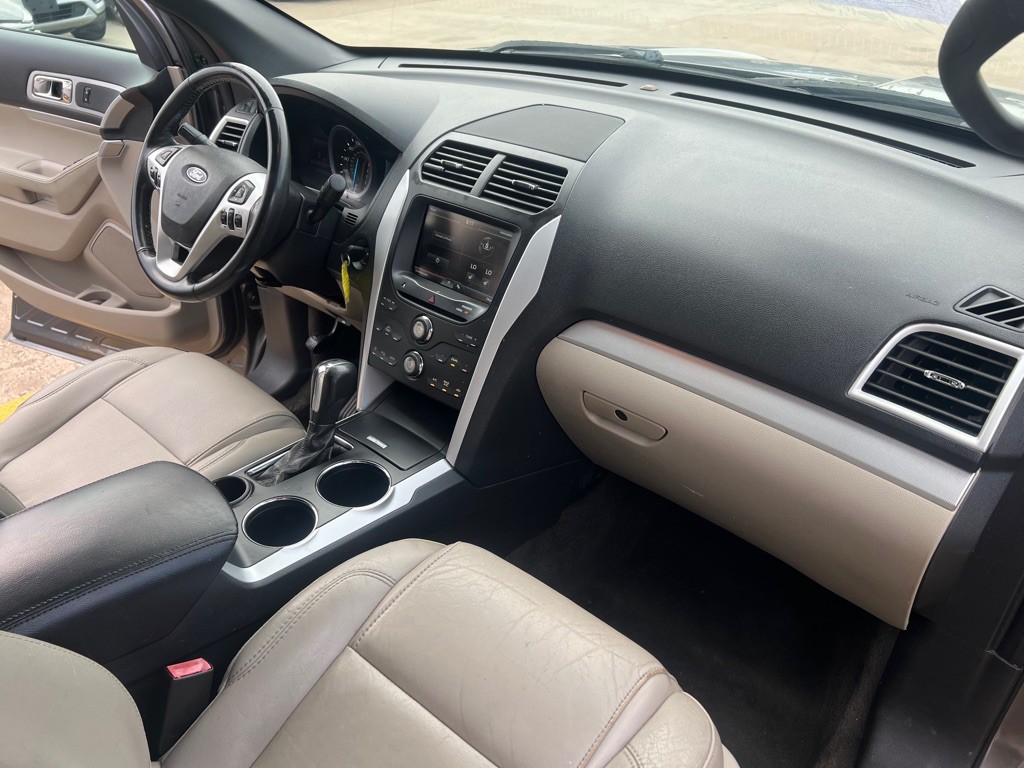 2013 Ford Explorer Image 14