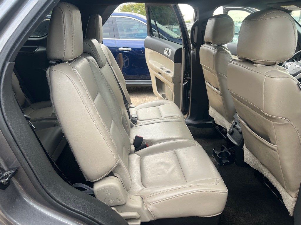 2013 Ford Explorer Image 15