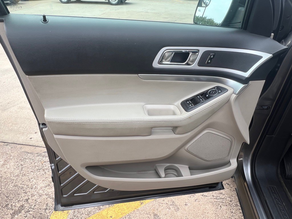 2013 Ford Explorer Image 19