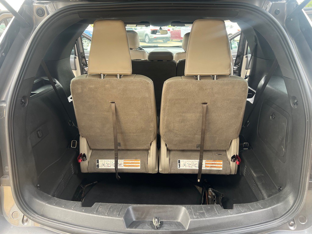 2013 Ford Explorer Image 26