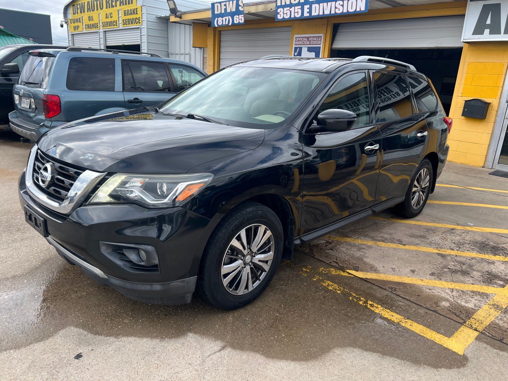 2018 Nissan Pathfinder Image 3