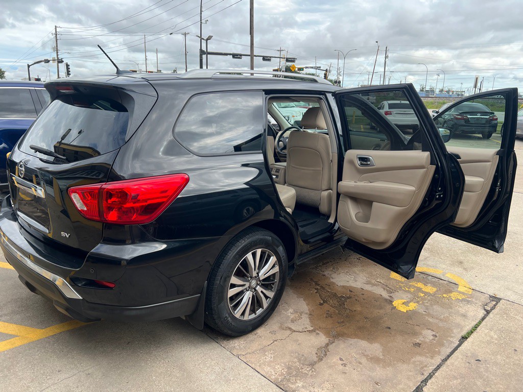 2018 Nissan Pathfinder Image 11