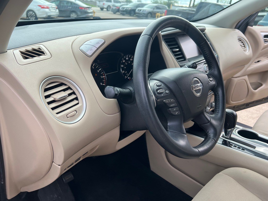 2018 Nissan Pathfinder Image 19