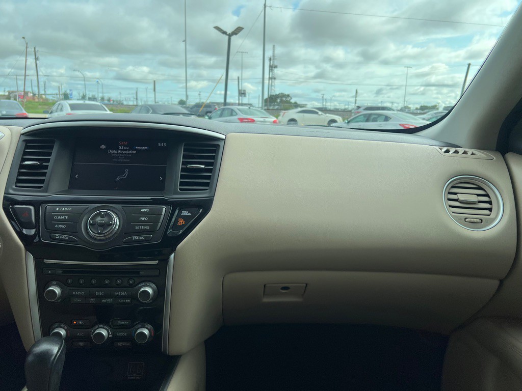 2018 Nissan Pathfinder Image 23