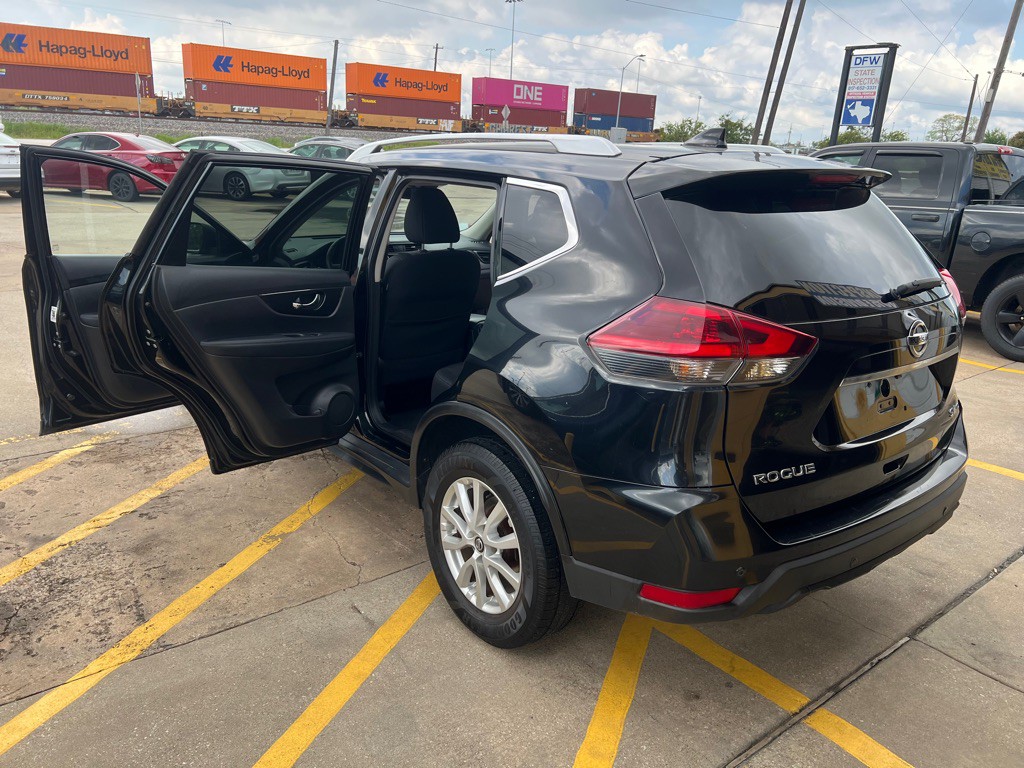 2019 Nissan Rogue Image 10