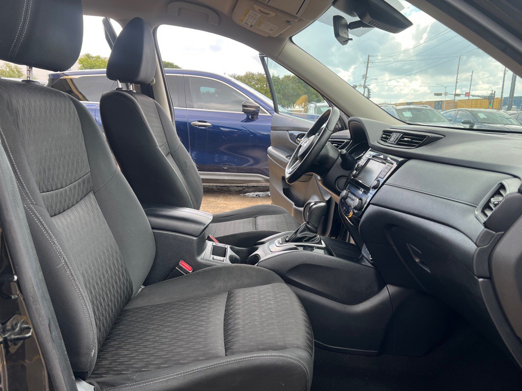 2019 Nissan Rogue Image 12