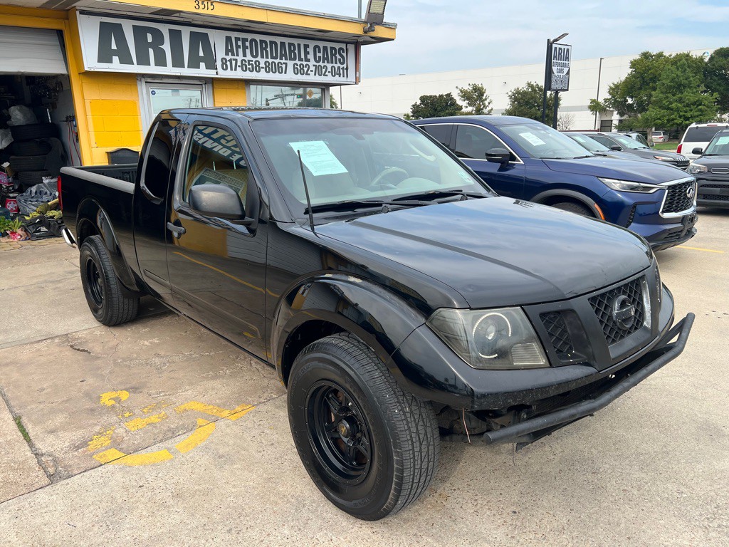 2011 Nissan Frontier Image 1