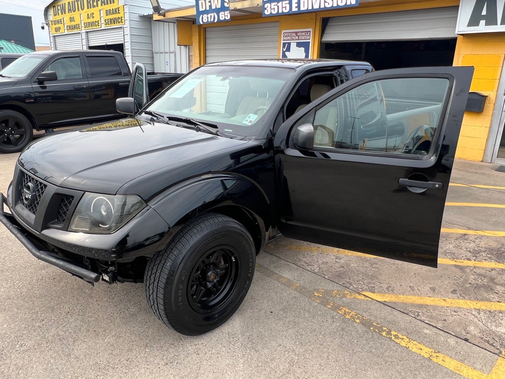 2011 Nissan Frontier Image 9