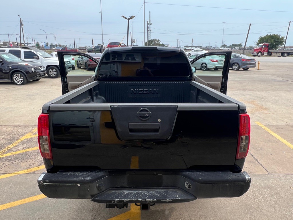 2011 Nissan Frontier Image 11
