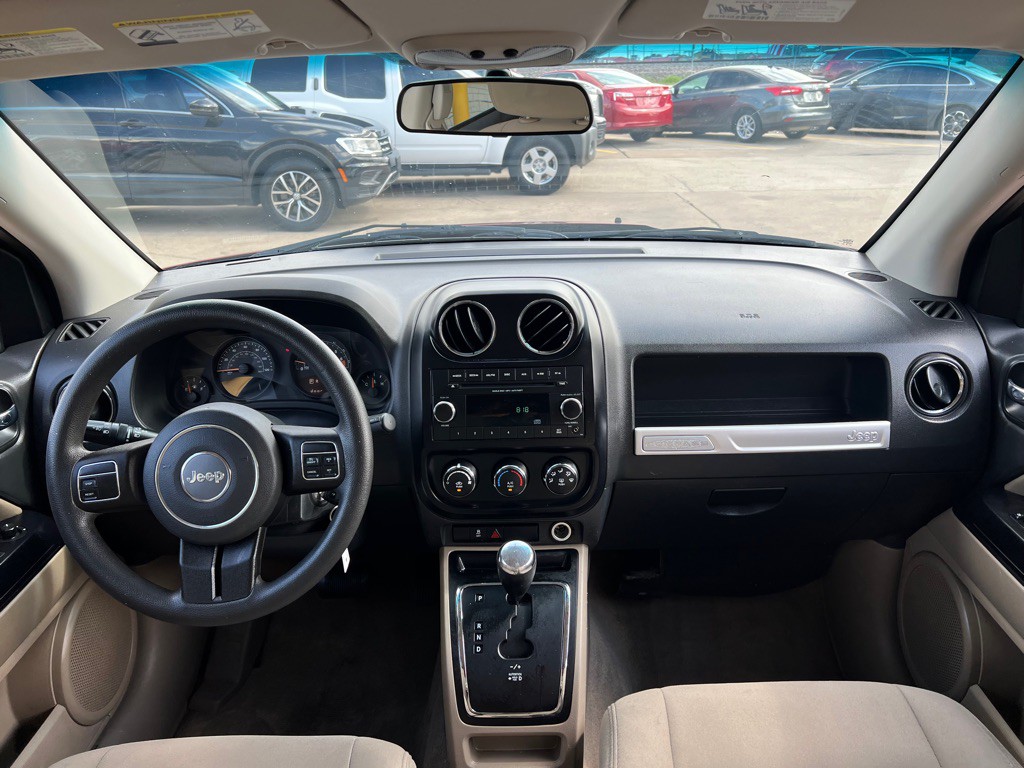2014 Jeep Compass Image 20