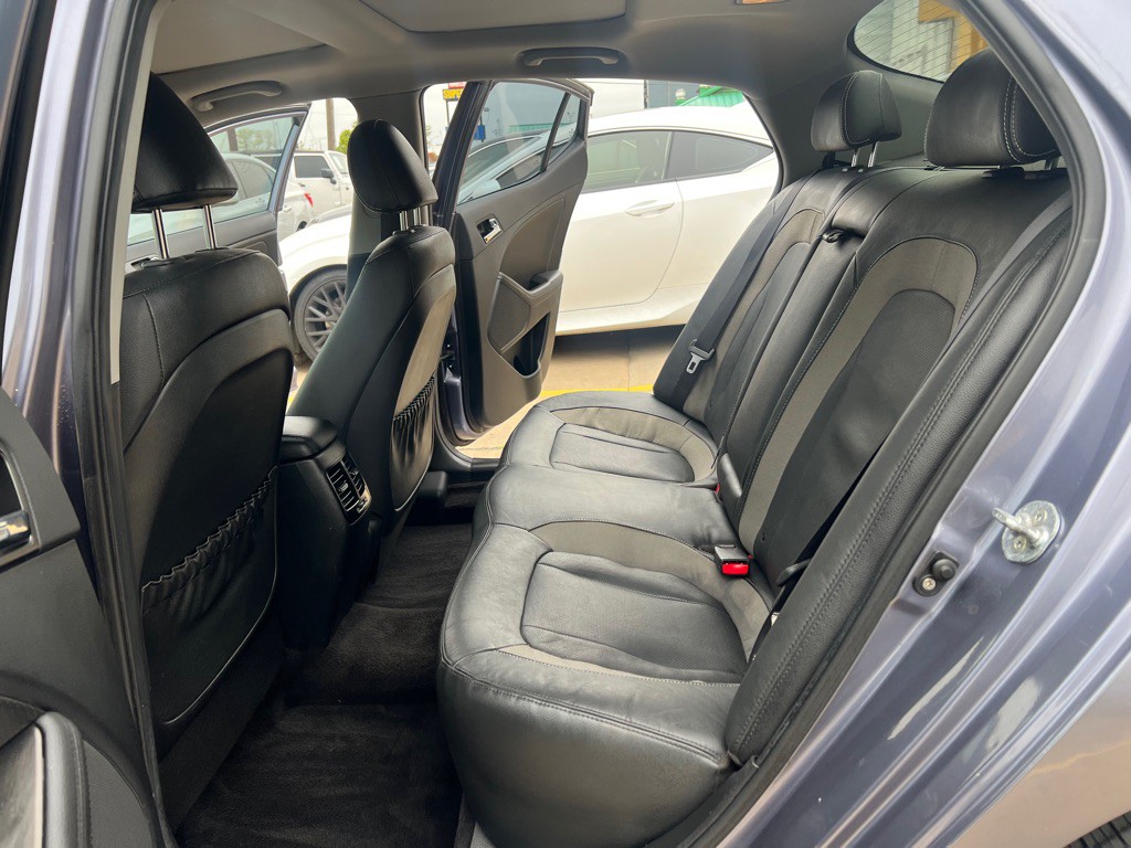 2012 Kia Optima Image 16