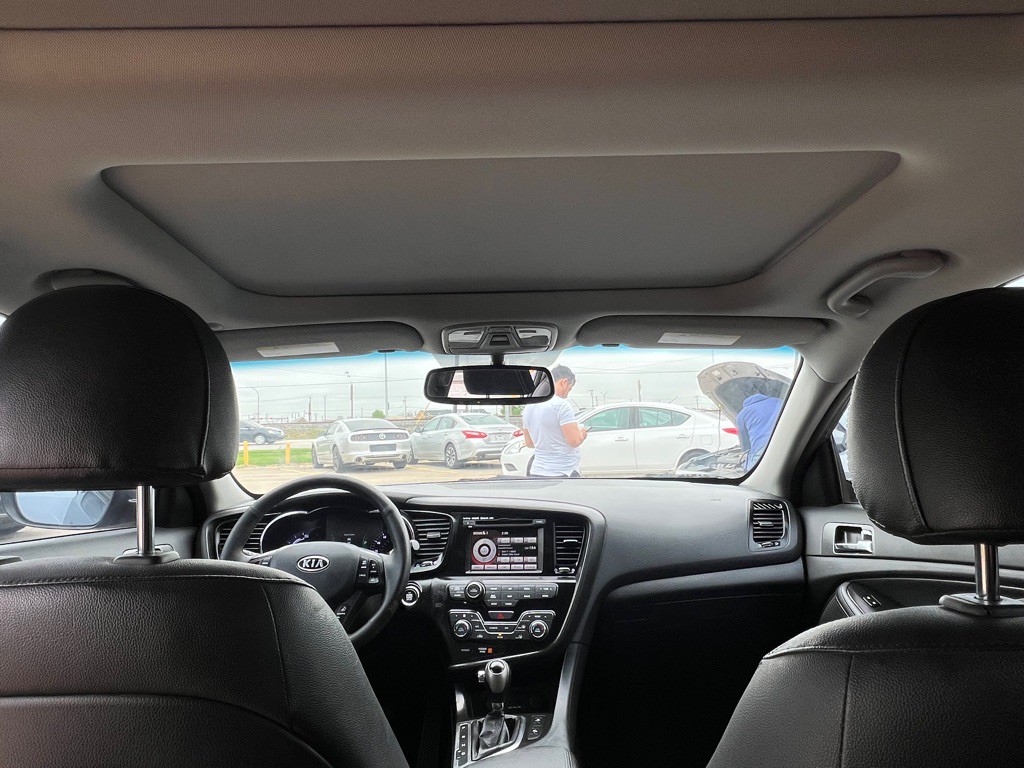 2012 Kia Optima Image 25