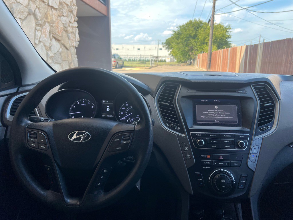 2017 Hyundai Santa Fe Sport Image 16