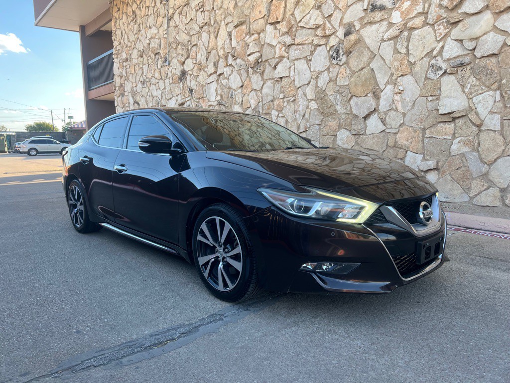 2016 Nissan Maxima Image 2
