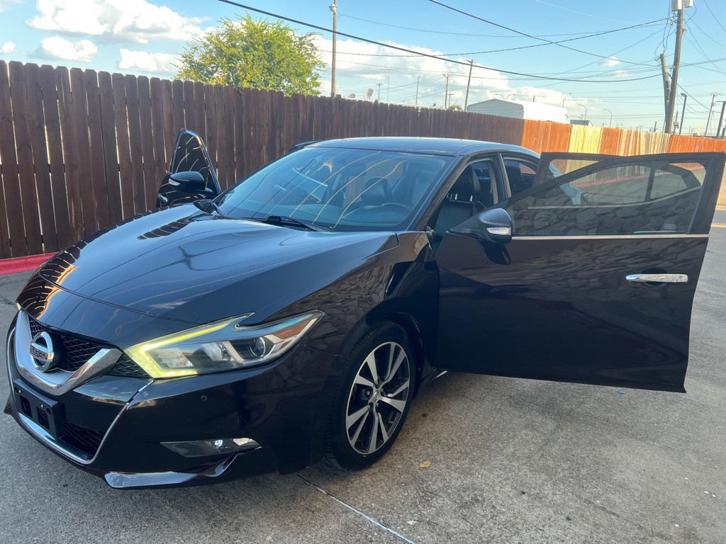 2016 Nissan Maxima Image 9