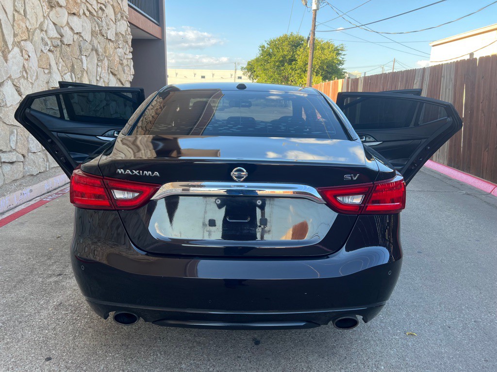 2016 Nissan Maxima Image 11