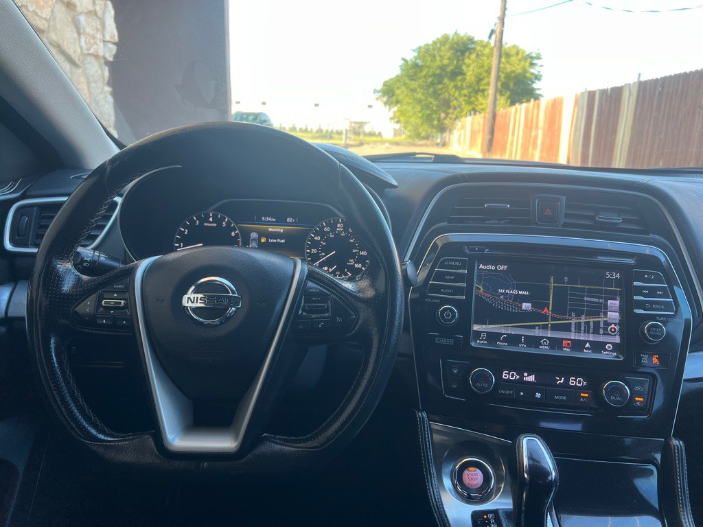 2016 Nissan Maxima Image 17