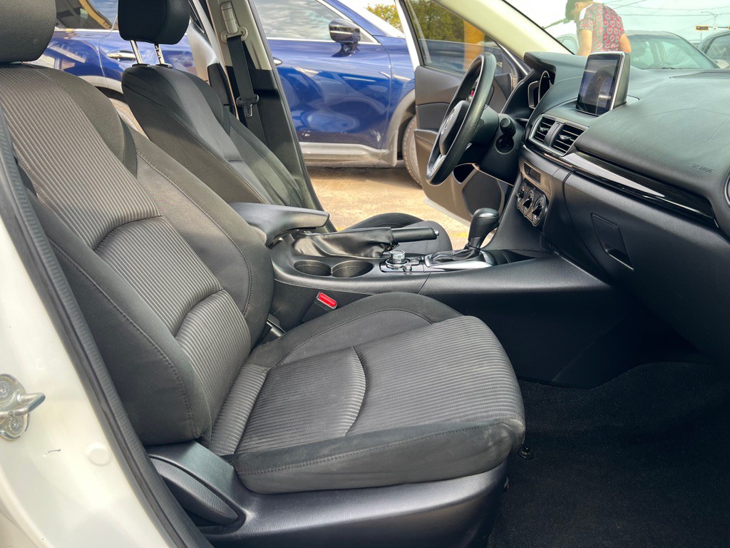 2016 Mazda Mazda3 Image 10