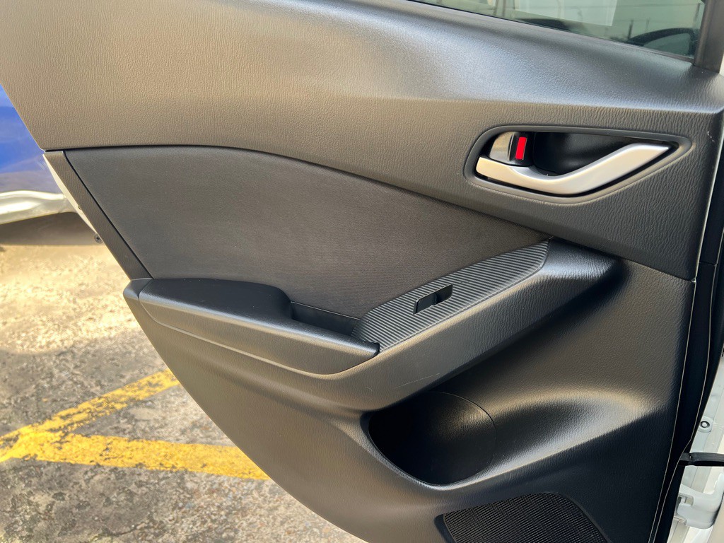 2016 Mazda Mazda3 Image 17