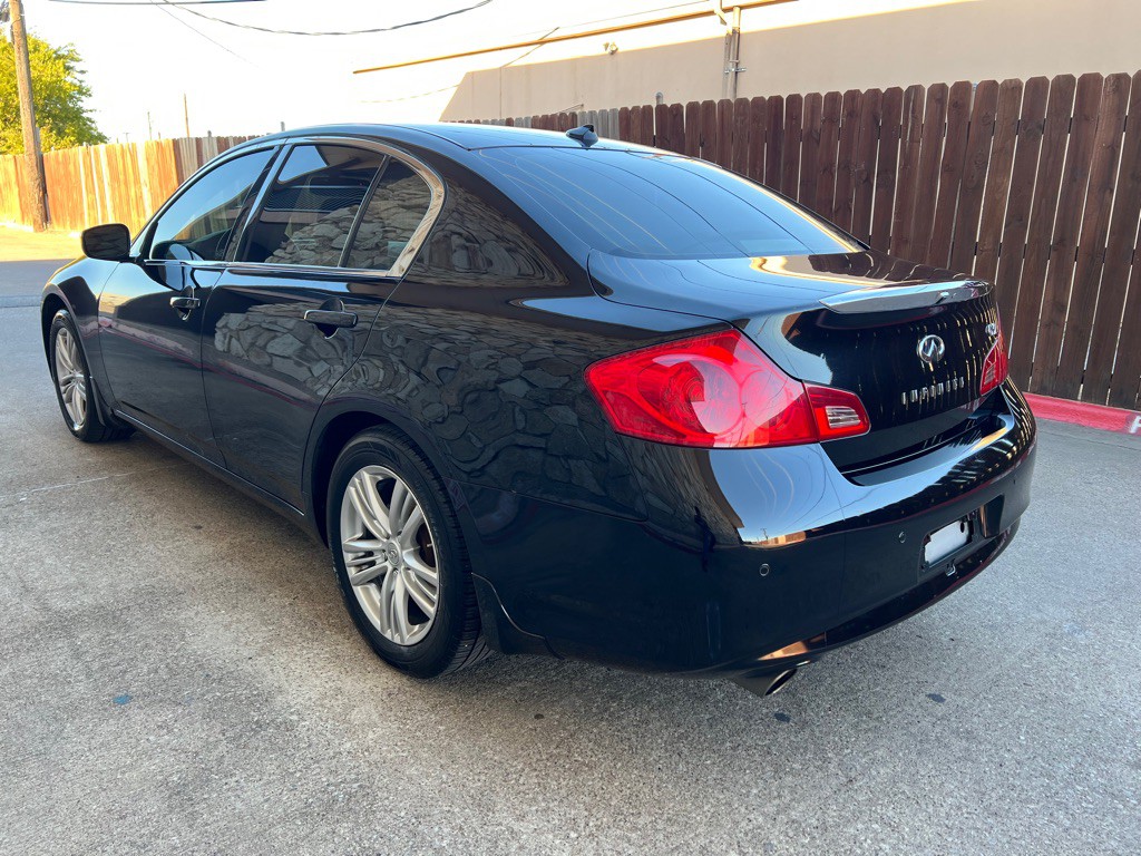 2013 INFINITI G37 Image 4