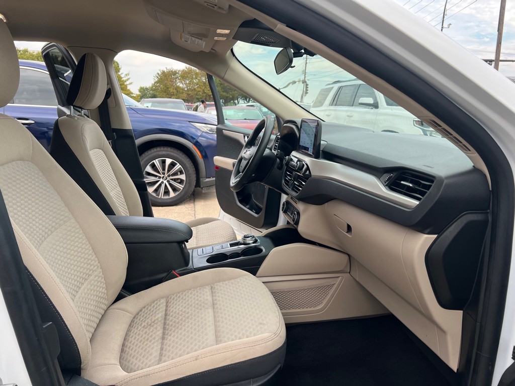 2020 Ford Escape Image 13