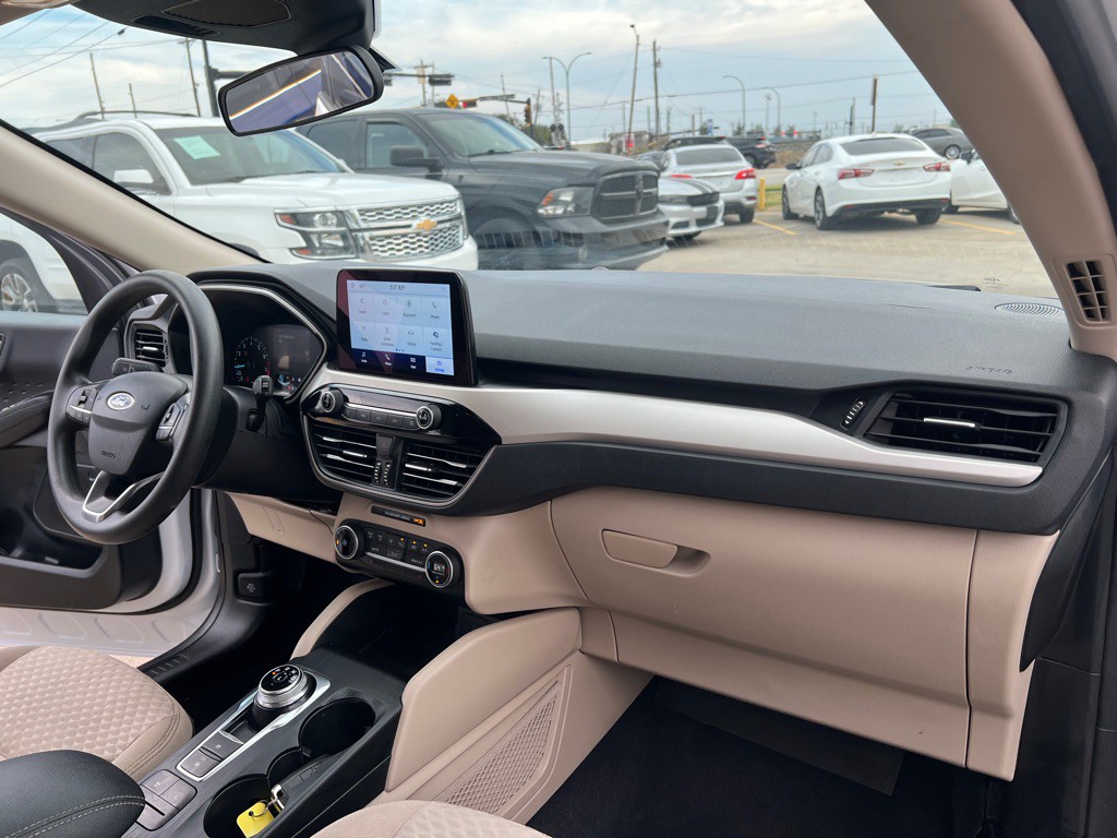 2020 Ford Escape Image 14