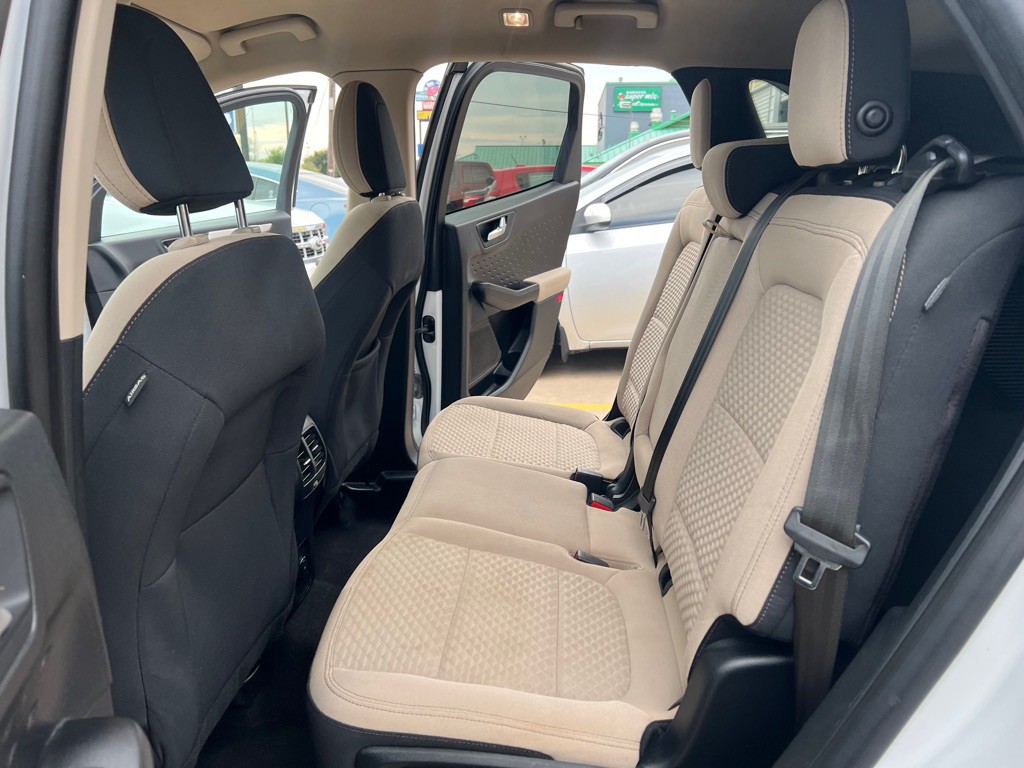2020 Ford Escape Image 17