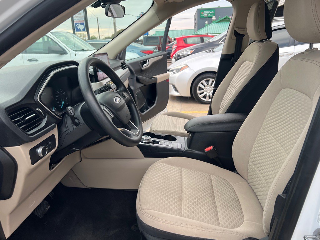 2020 Ford Escape Image 19