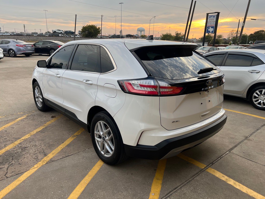 2021 Ford Edge Image 4