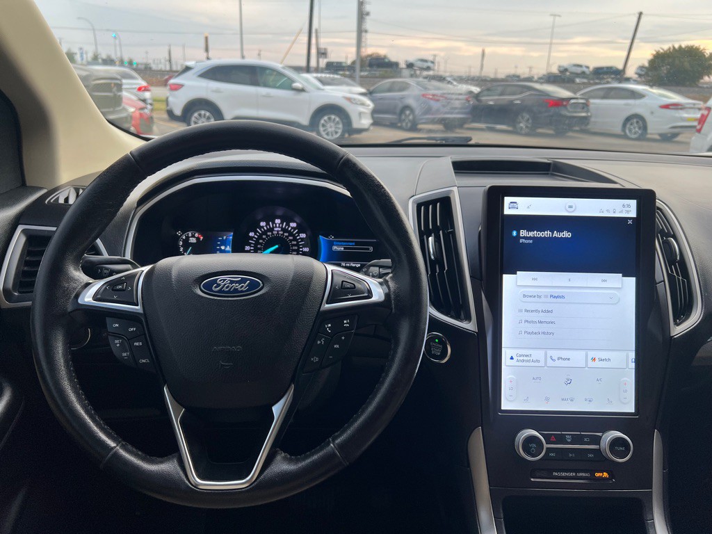 2021 Ford Edge Image 15