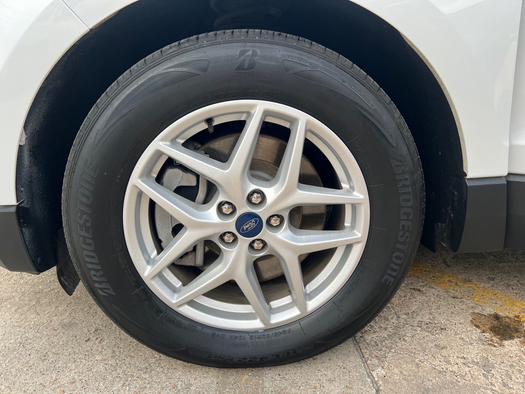 2021 Ford Edge Image 20