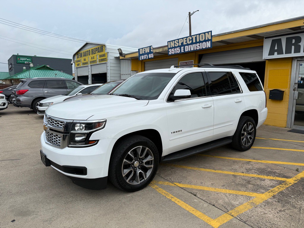 2017 Chevrolet Tahoe Image 3