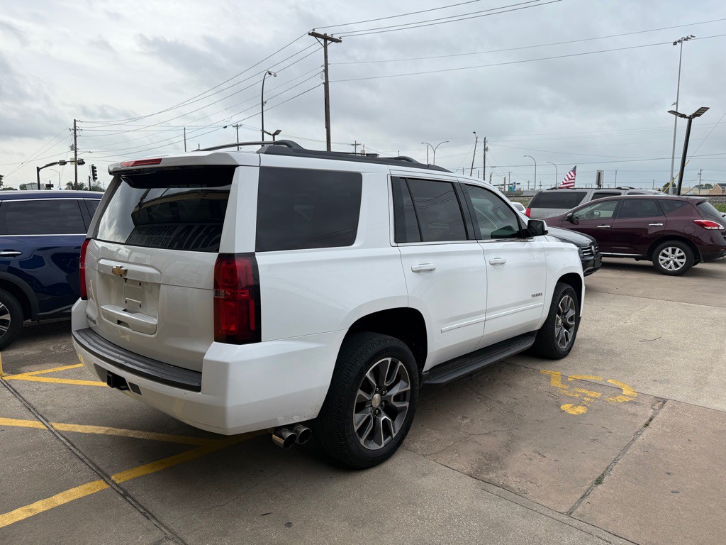 2017 Chevrolet Tahoe Image 6