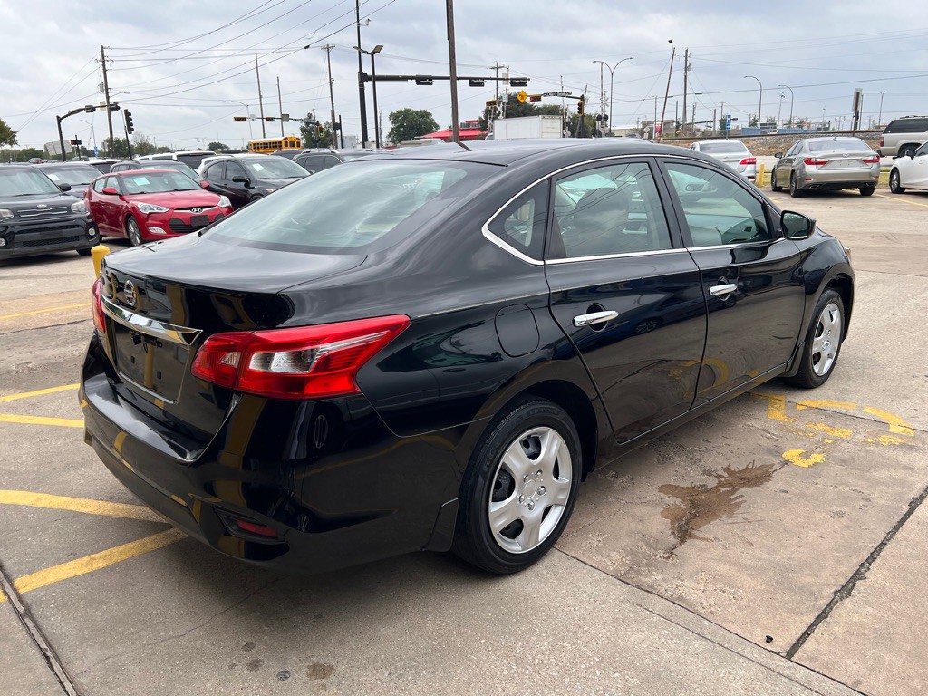 2016 Nissan Sentra Image 6