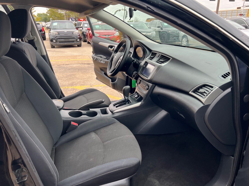 2016 Nissan Sentra Image 15