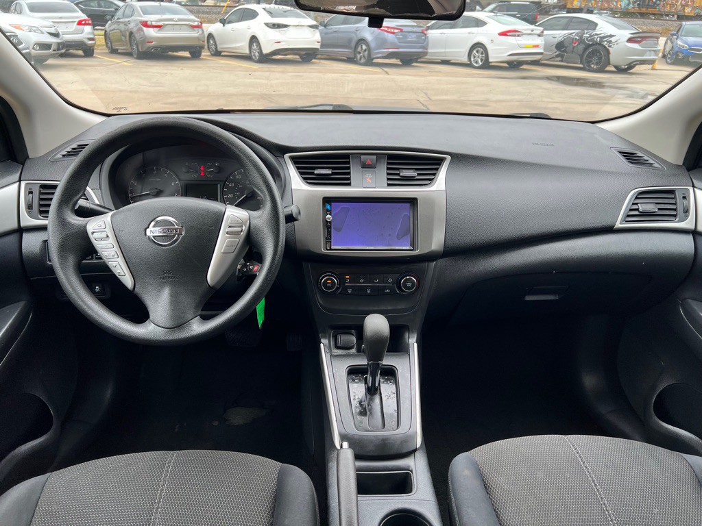 2016 Nissan Sentra Image 17